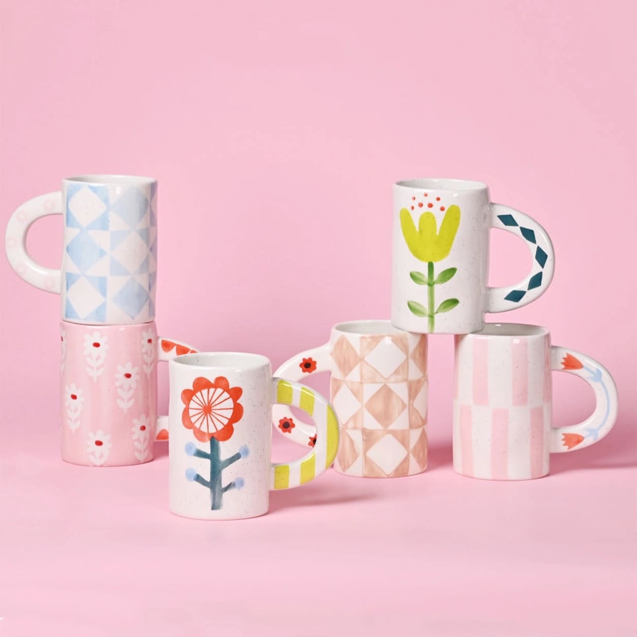 Mug floral rayures roses peint à la main en grès