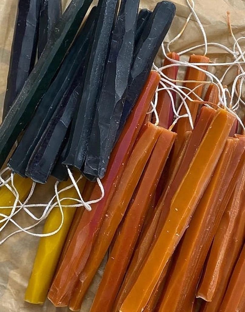 Tresse de 15 bougies décoratives en cire d’abeille