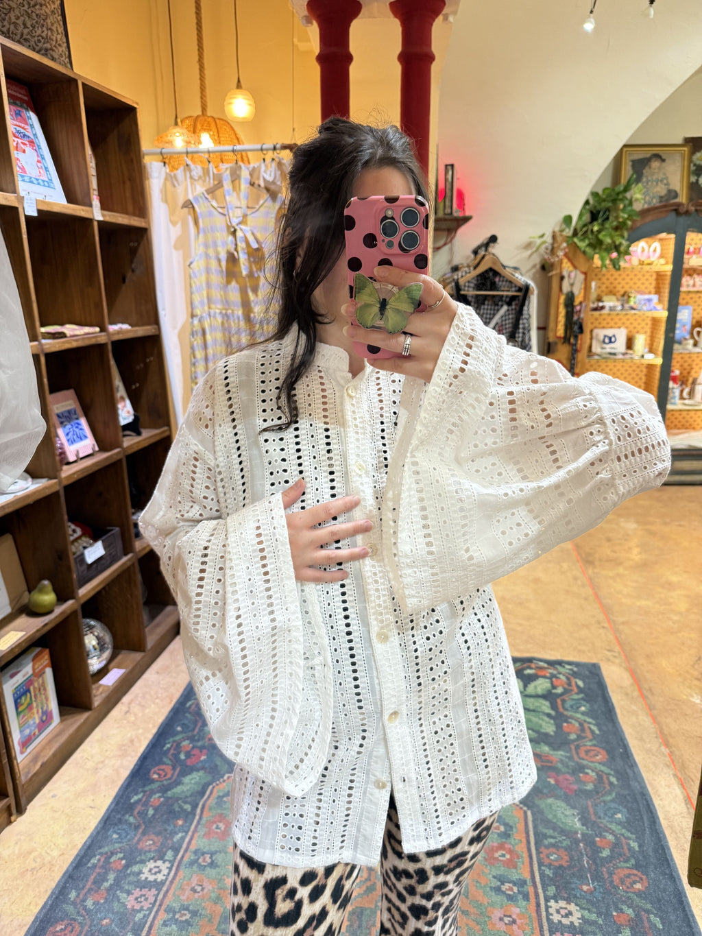 Blouse femme en coton brodé - Manches évasées & lien à nouer