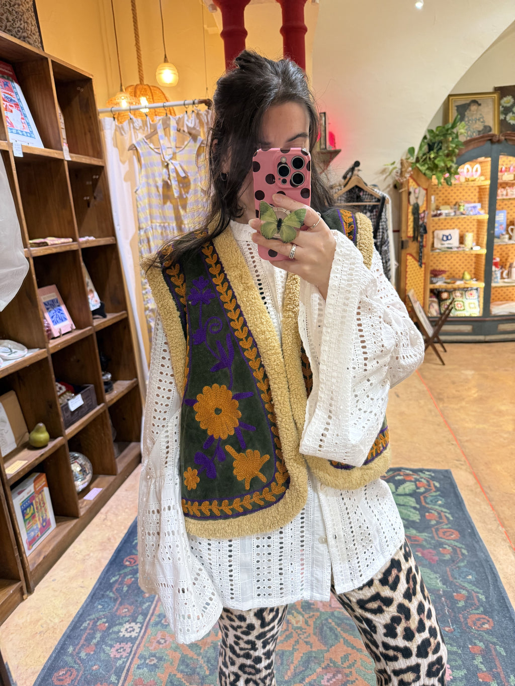 Blouse femme en coton brodé - Manches évasées & lien à nouer