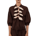 Blouse marron à pois rouges Carmen Says