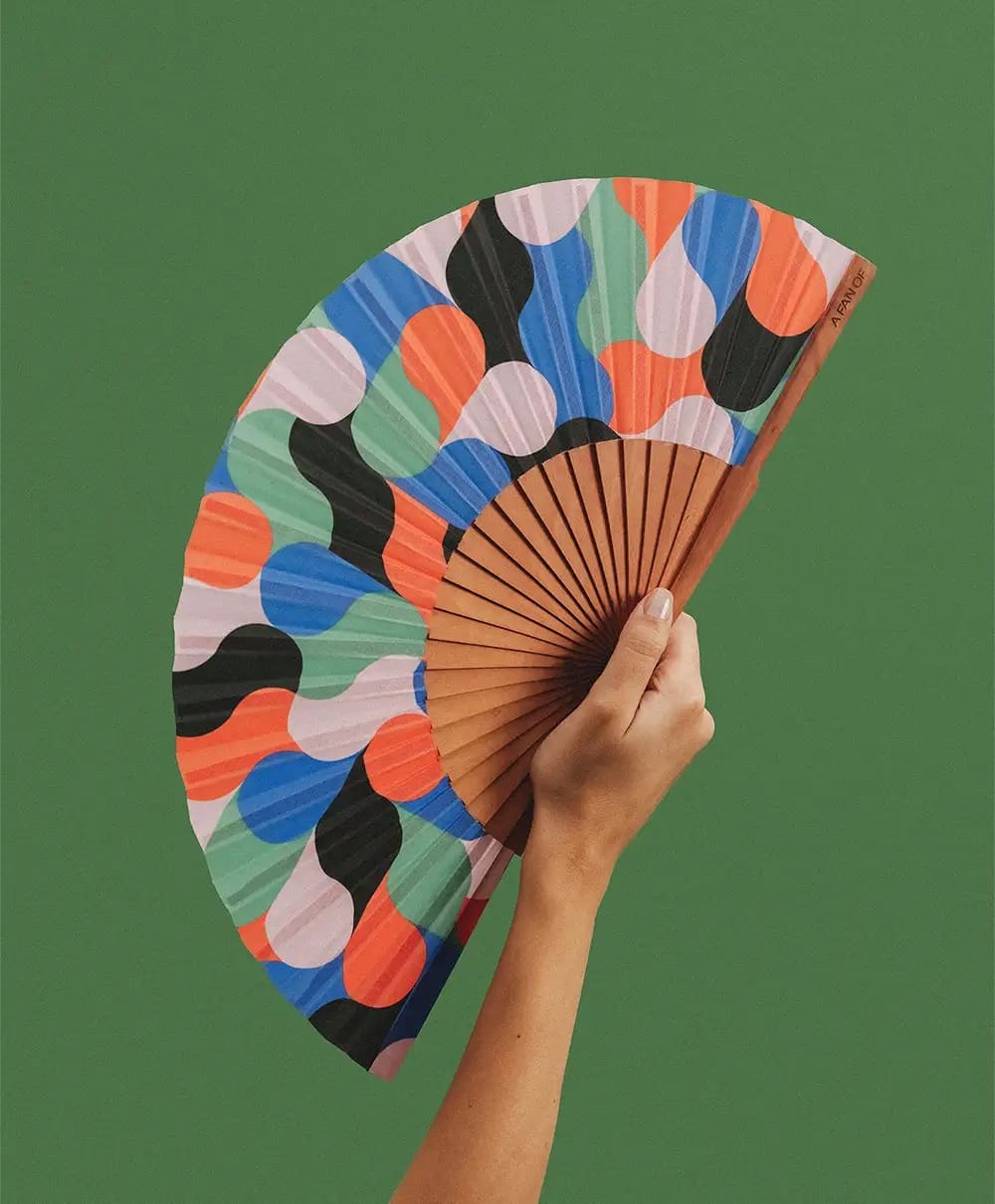 Éventail artisanal - Motif Arcadia
