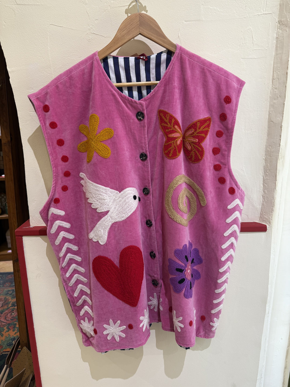 Veste sans manches en velours et brodée Coeur - Veste femme originale