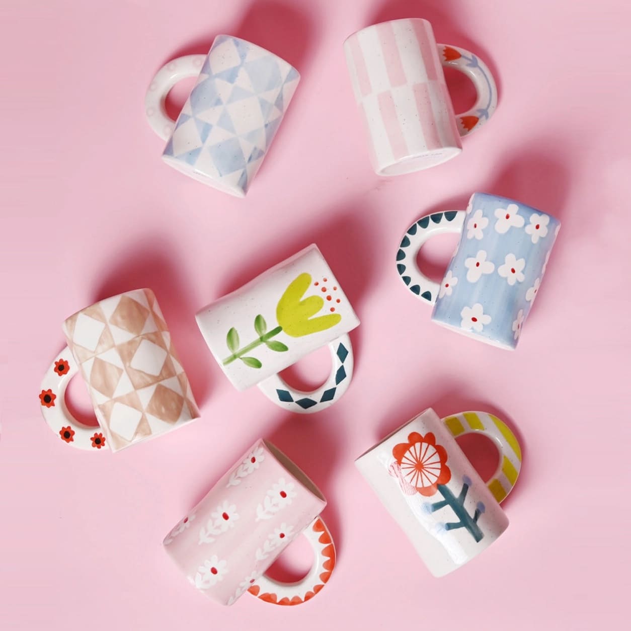 Mug floral rayures roses peint à la main en grès
