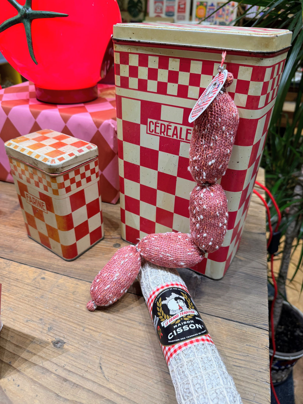 Le Grand Tradition - Grand saucisson décoratif tricoté